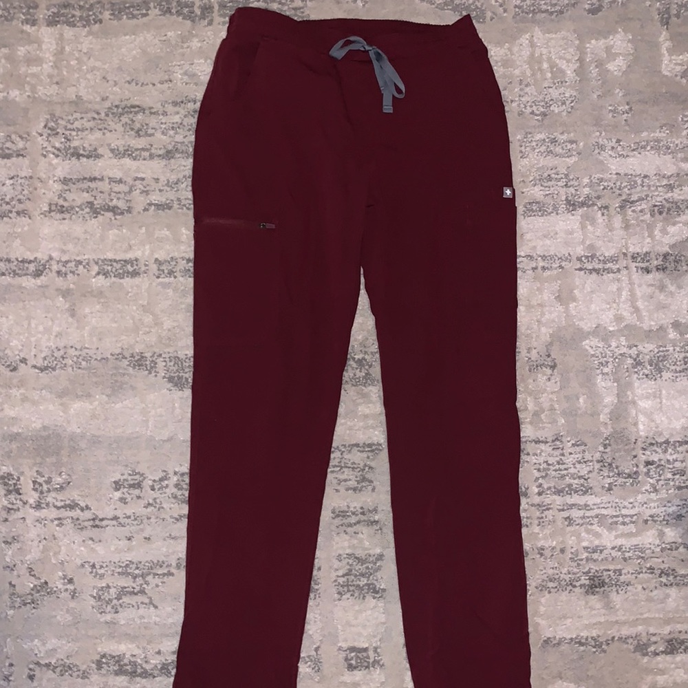Figs yola skinny scrub pant